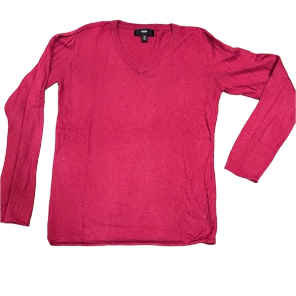 5/$20 Mossimo Lightweight Soft Sweater - Picture 1 of 6